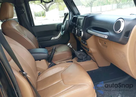 2013 Jeep Wrangler Unlimited Sahara из США, поврежденный, VIN 1C4BJWEG2DL538122